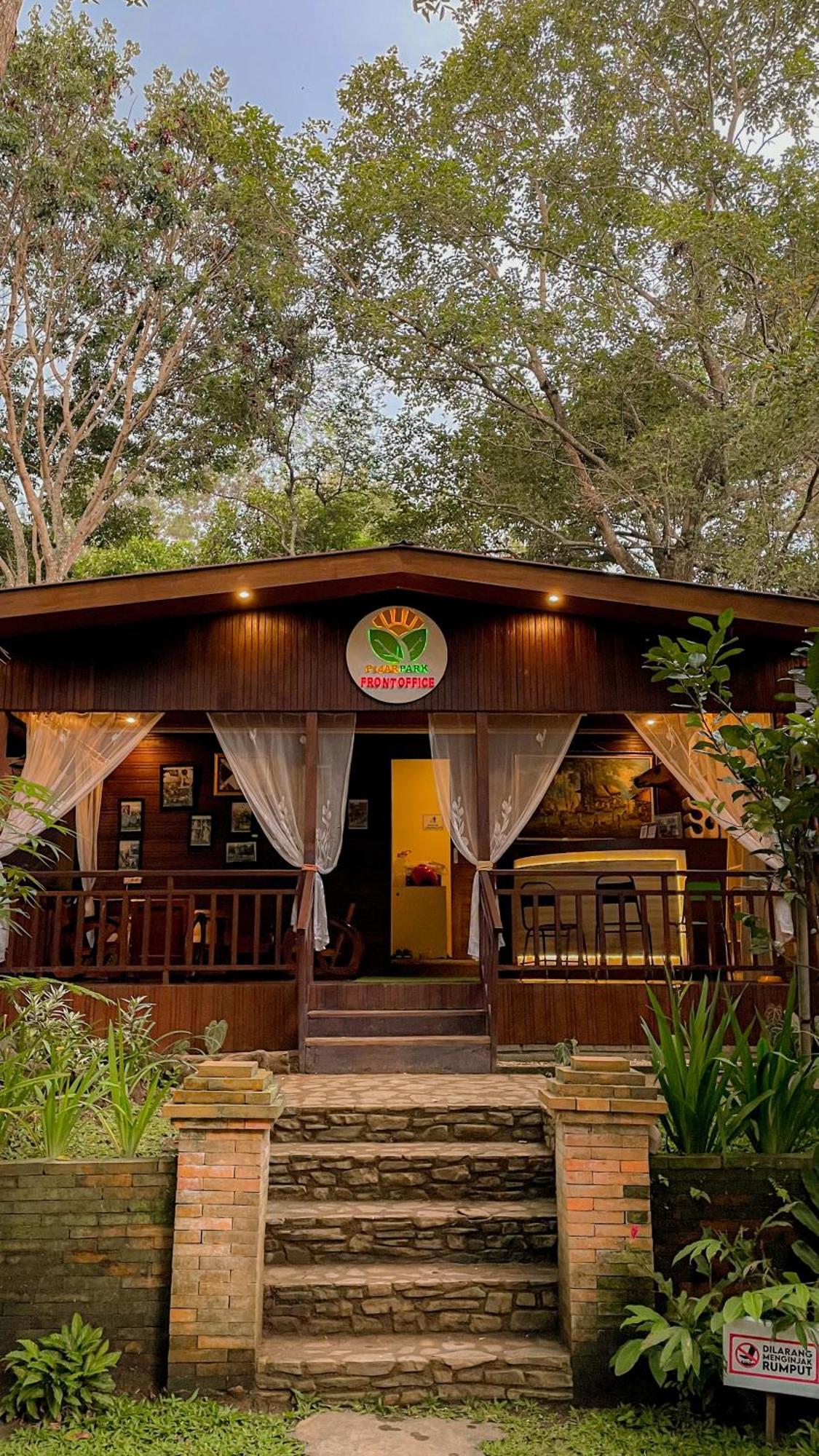 Pijar Resort Powered By Cocotel Kudus Kültér fotó