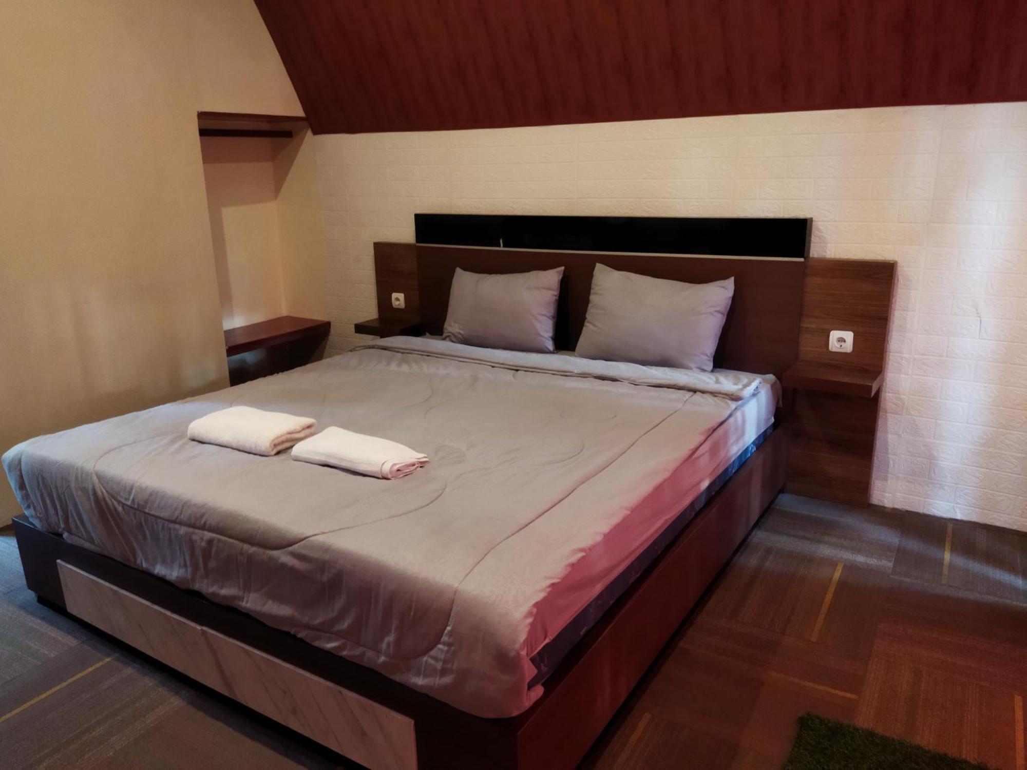 Pijar Resort Powered By Cocotel Kudus Szoba fotó