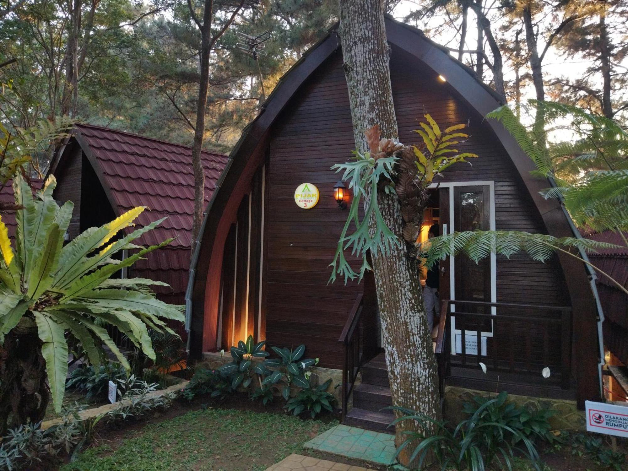 Pijar Resort Powered By Cocotel Kudus Kültér fotó